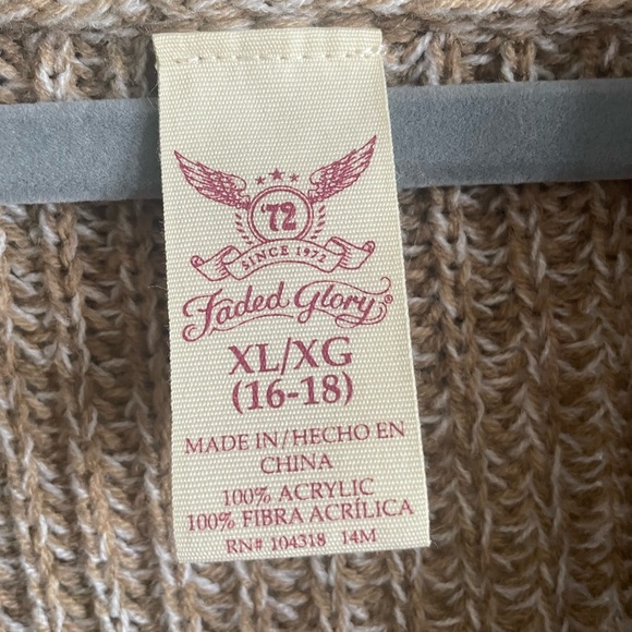 Faded Glory Cardigan. Pre-Owned. - Picture 4 of 4